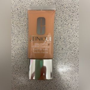 Cinique Even Better Refresh™ Hydrating Makeup Foundation Color 28 Ivory 1 FL  OZ